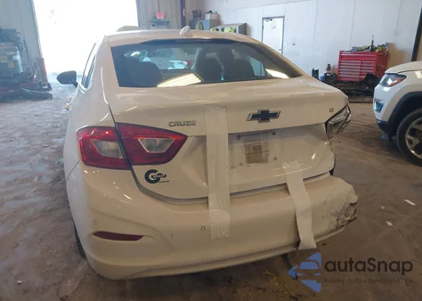 2018 Chevrolet Cruze Lt Auto from USA, damaged, VIN 1G1BE5SM4J7247059